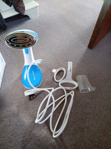 Clarsen hand held garment - clarsen,